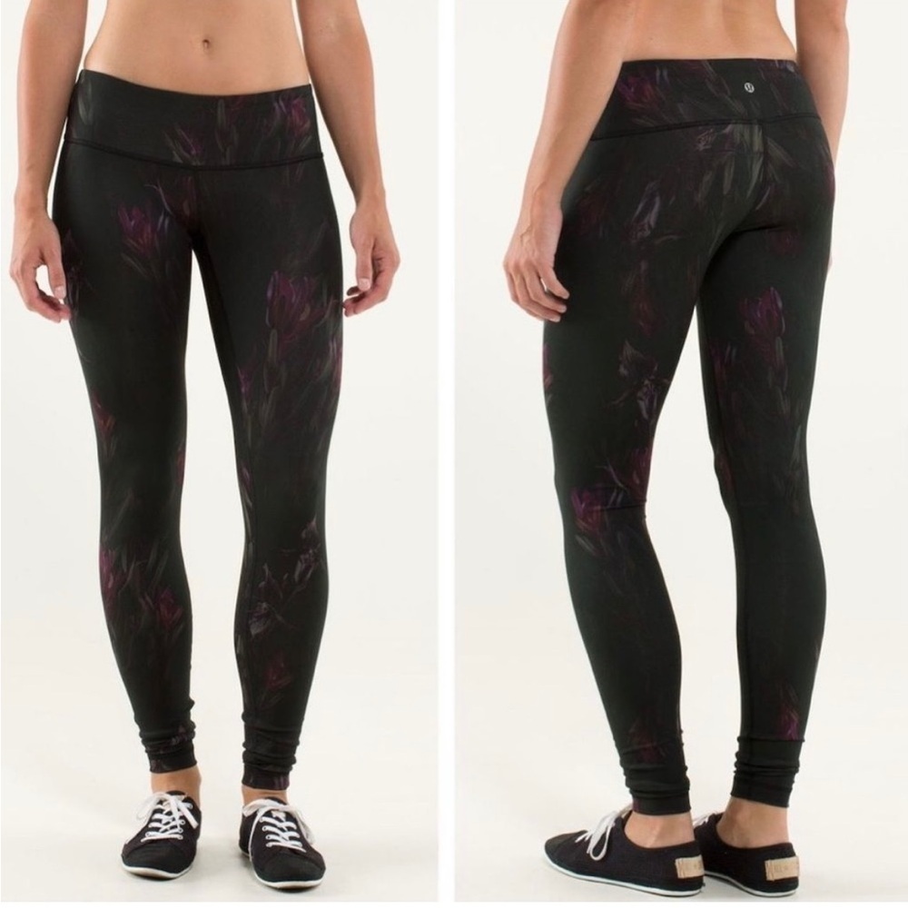 Lululemon Women's Black and Purple Leggings